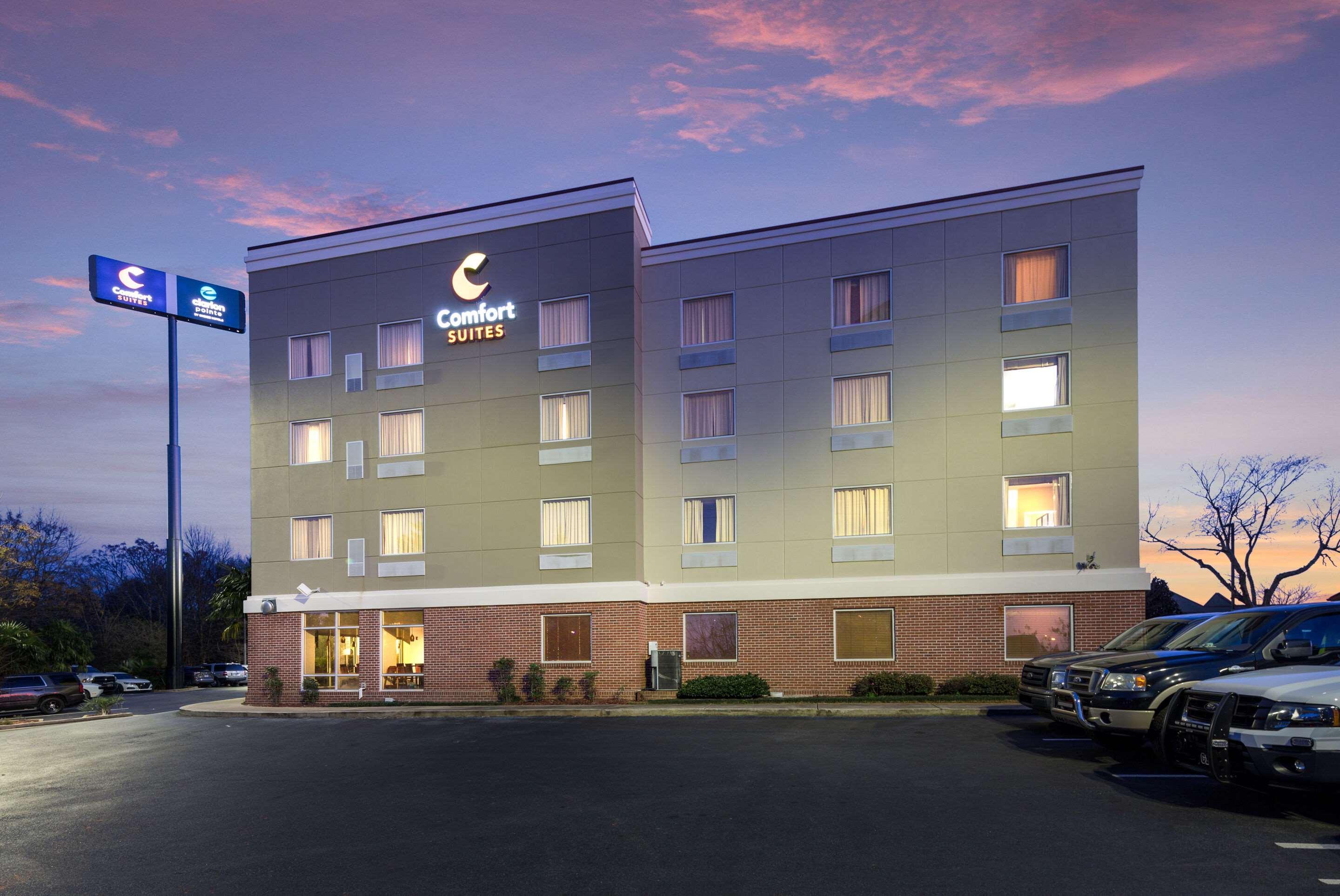 Comfort Suites Forsyth Near I-75 Exterior photo